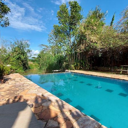 Yellow Haven Lodge Kampala Bagian luar foto